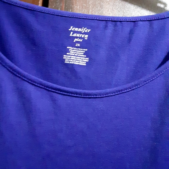 Top - Picture 2 of 3